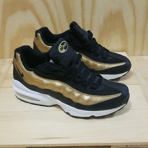 Nike Air Max 95 GS OG Black Metallic Gold Mens 7, Wmn's 8.5 - Picture 1 of 10